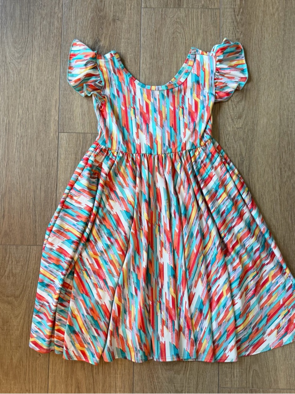 EUC Dot Dot Smile  Multicolor Flutter Sleeve Twirl Dress (Sz 7)